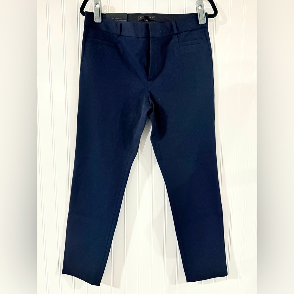 Banana Republic- Navy blue ankle length pants. New and never worn